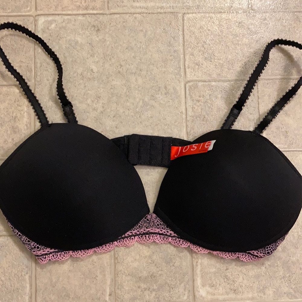 Josie by Natori Black & Pink Padded Bra Size 36C EUC